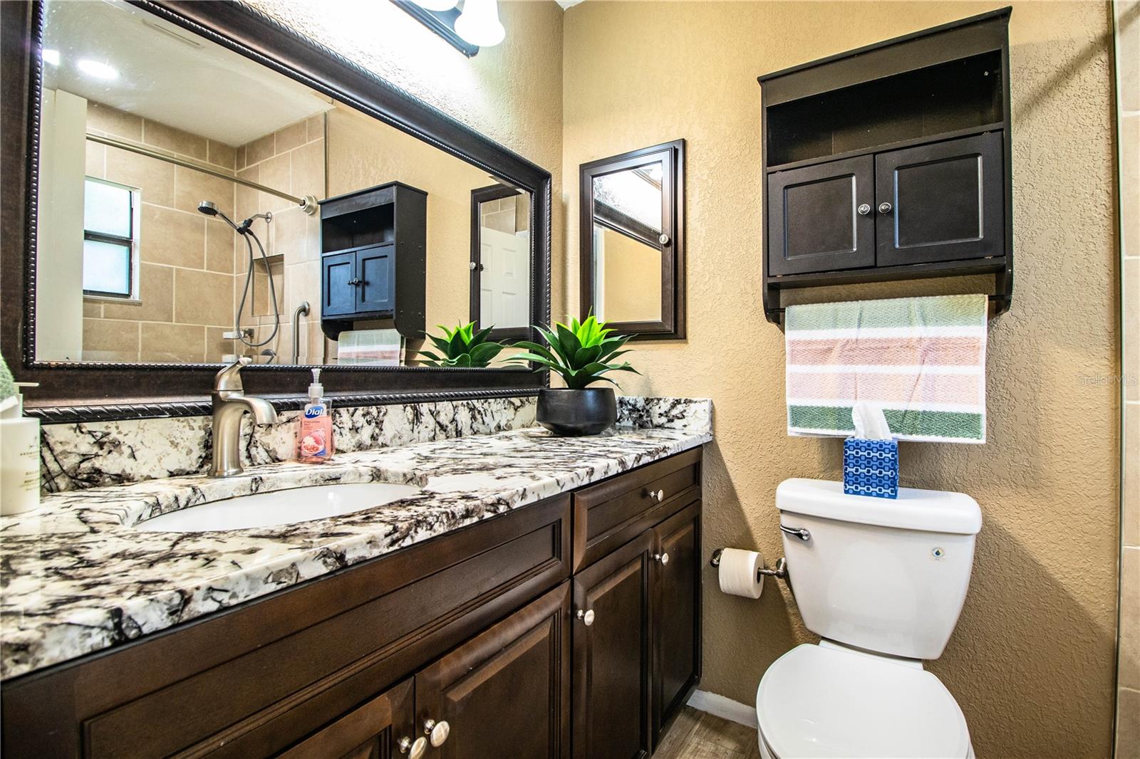 Image 19 of 38 For 3582 Raintree Court