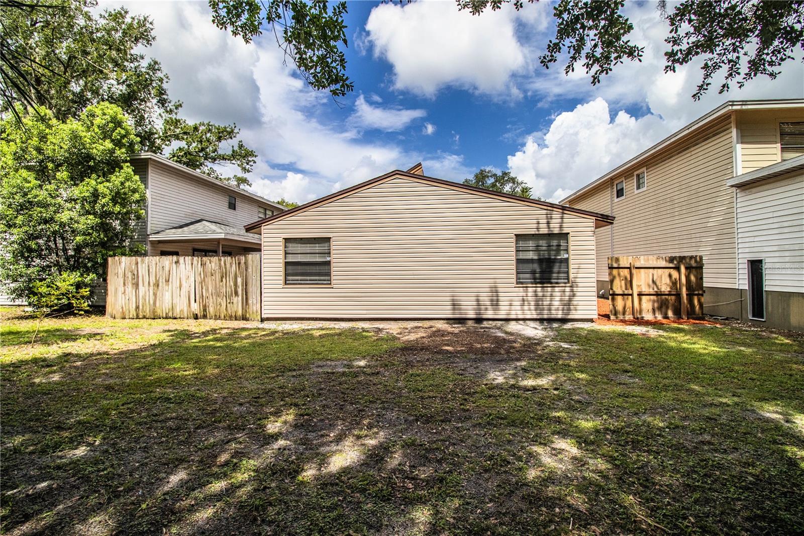 Image 32 of 38 For 3582 Raintree Court