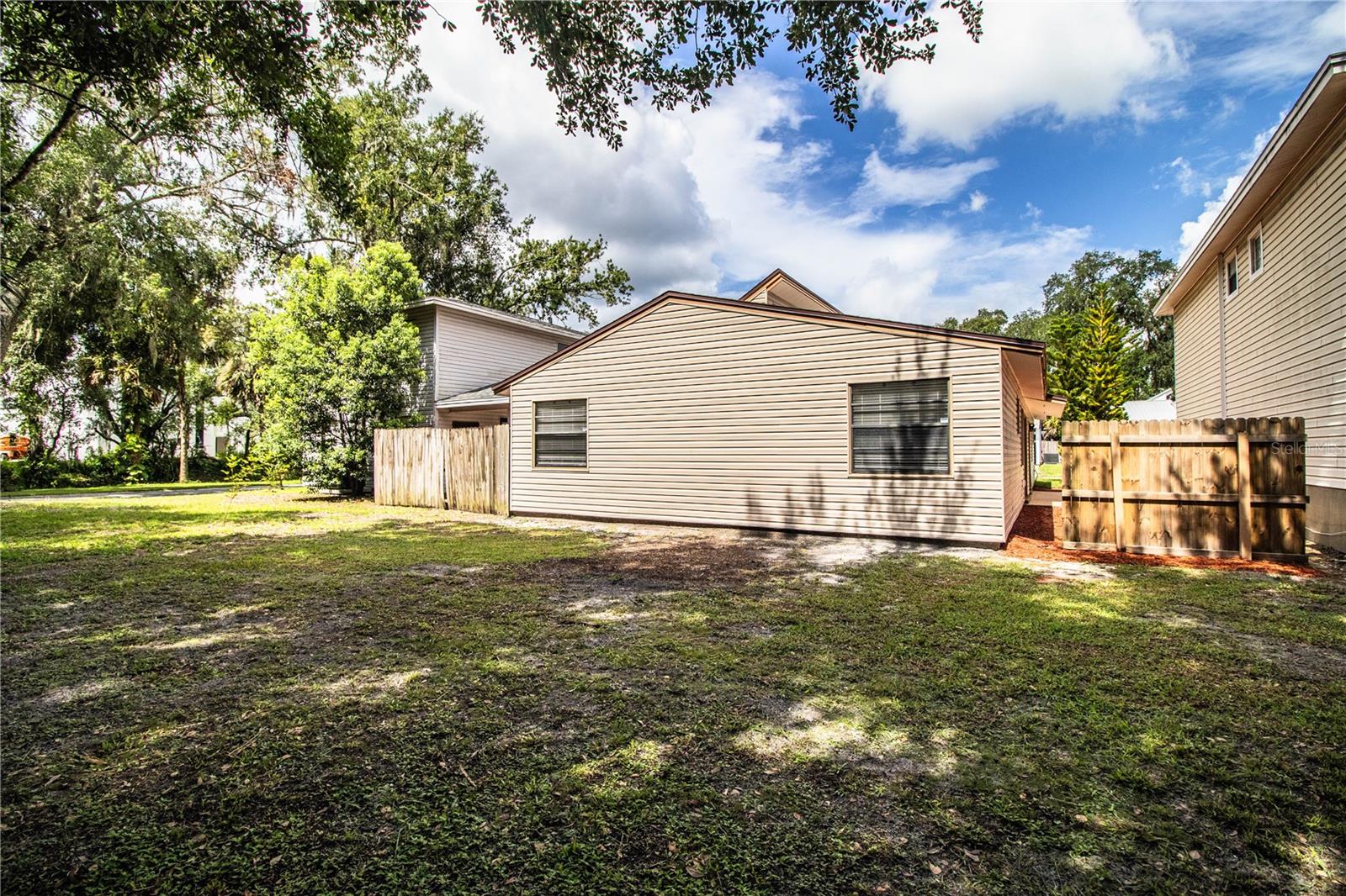 Image 33 of 38 For 3582 Raintree Court