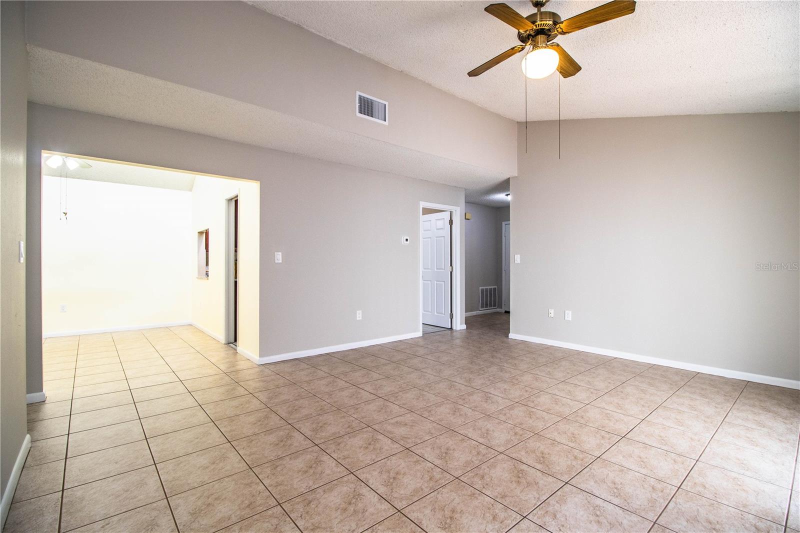 Image 5 of 38 For 3582 Raintree Court