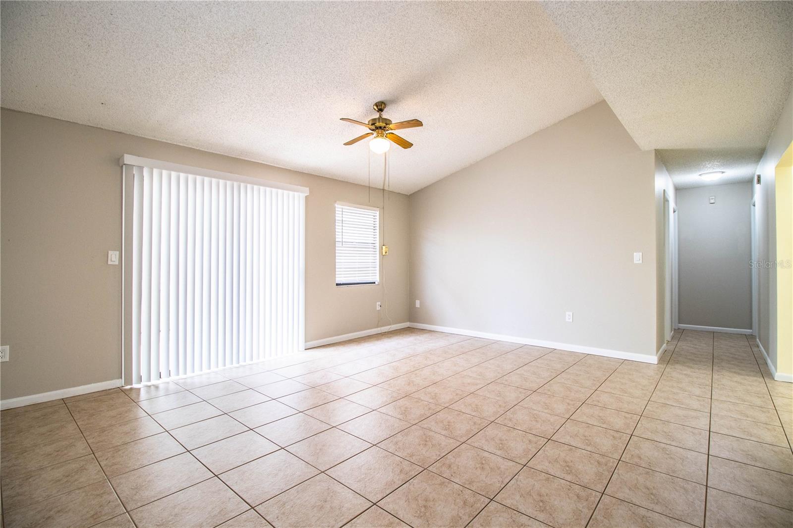 Image 6 of 38 For 3582 Raintree Court