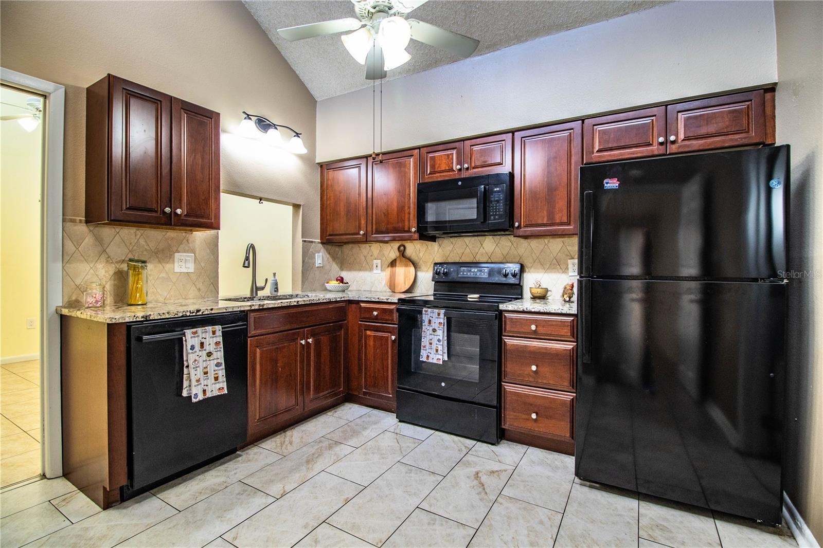 Image 7 of 38 For 3582 Raintree Court