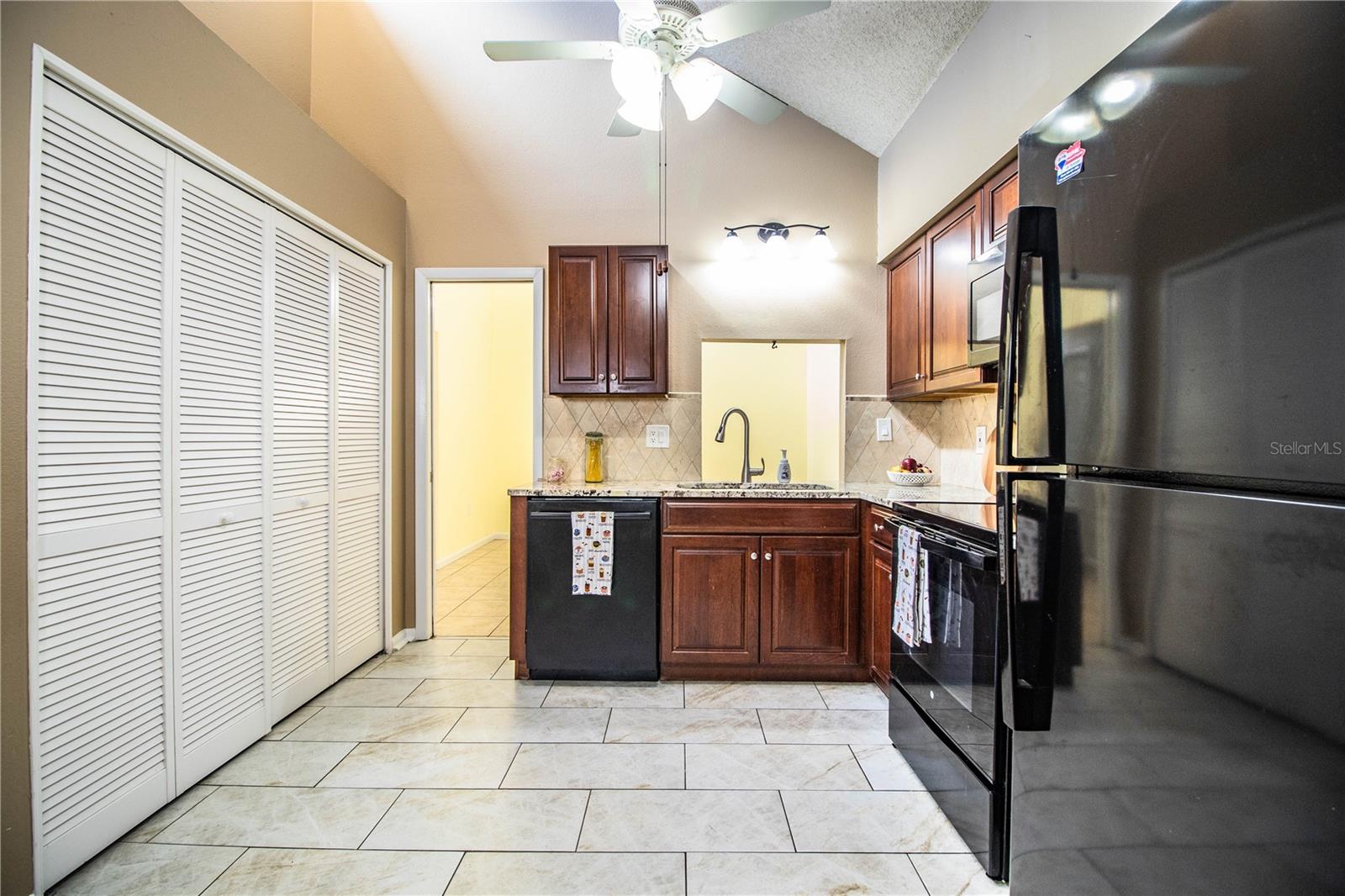 Image 8 of 38 For 3582 Raintree Court