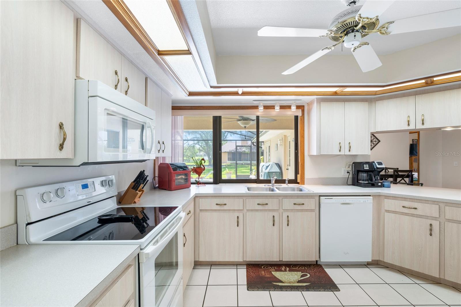 Image 11 of 44 For 2208 Deerbrook Drive
