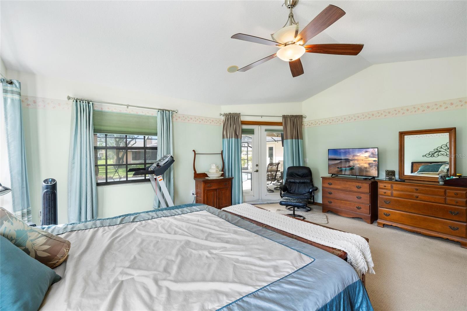 Image 17 of 44 For 2208 Deerbrook Drive