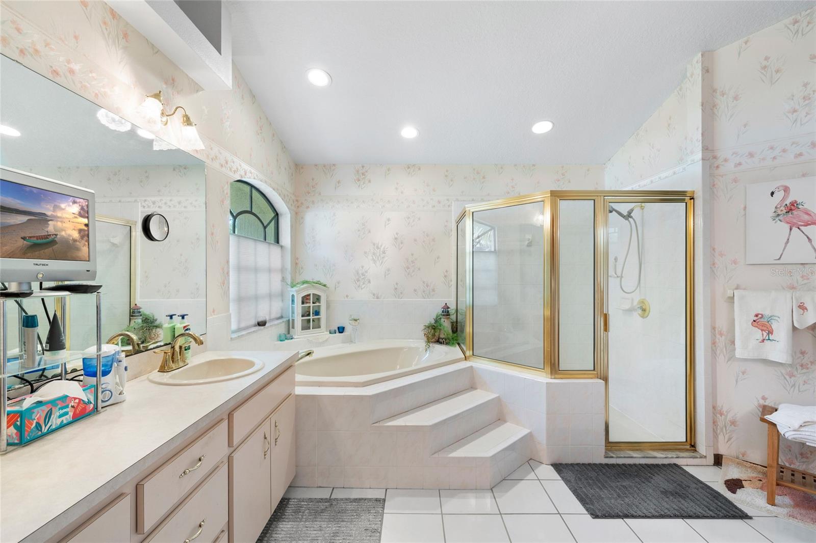 Image 23 of 44 For 2208 Deerbrook Drive