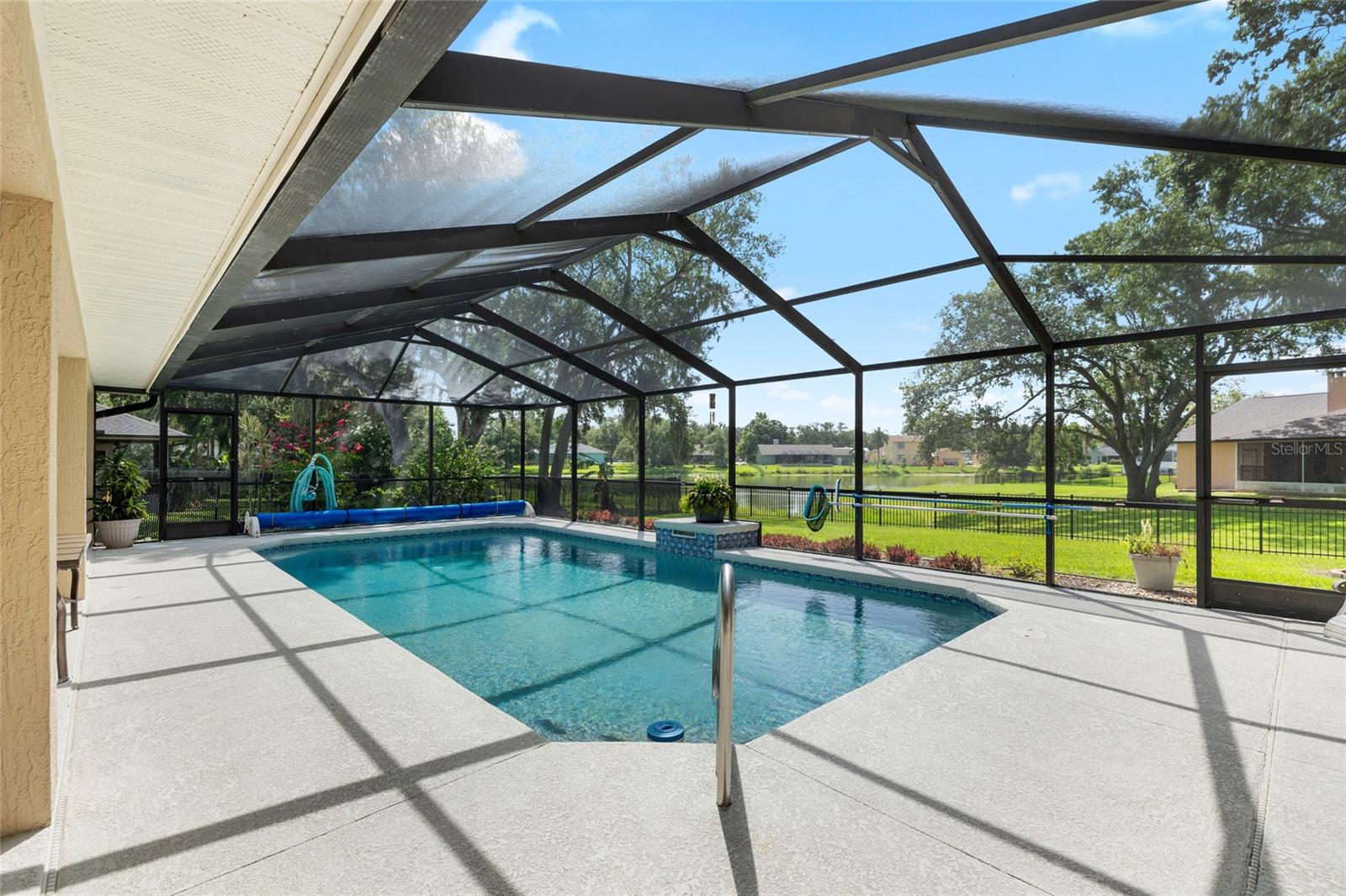 Image 35 of 44 For 2208 Deerbrook Drive