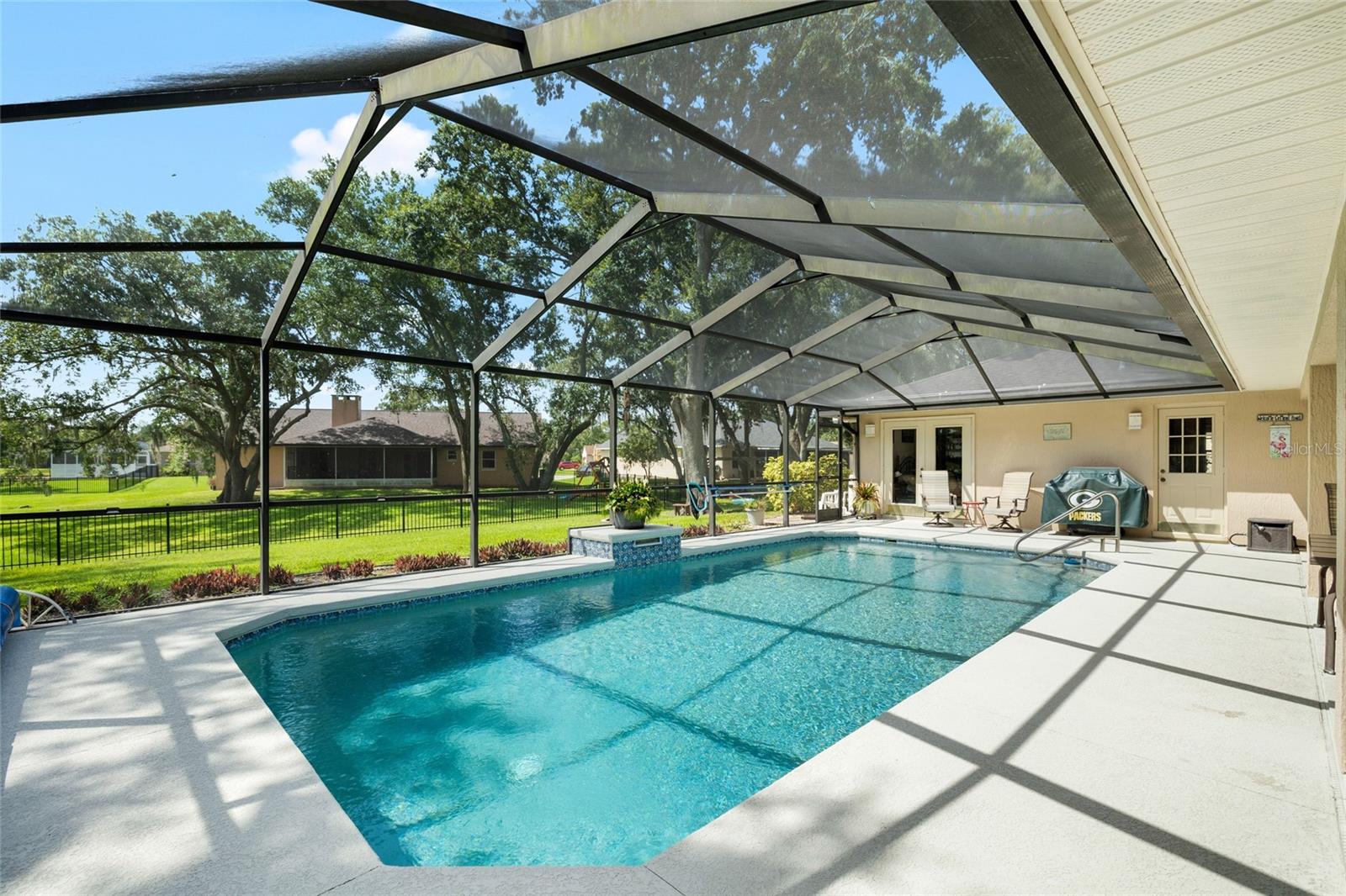 Image 37 of 44 For 2208 Deerbrook Drive