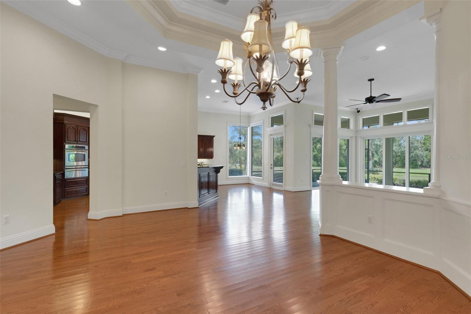 Image 11 of 63 For 2633 Bellerive Drive