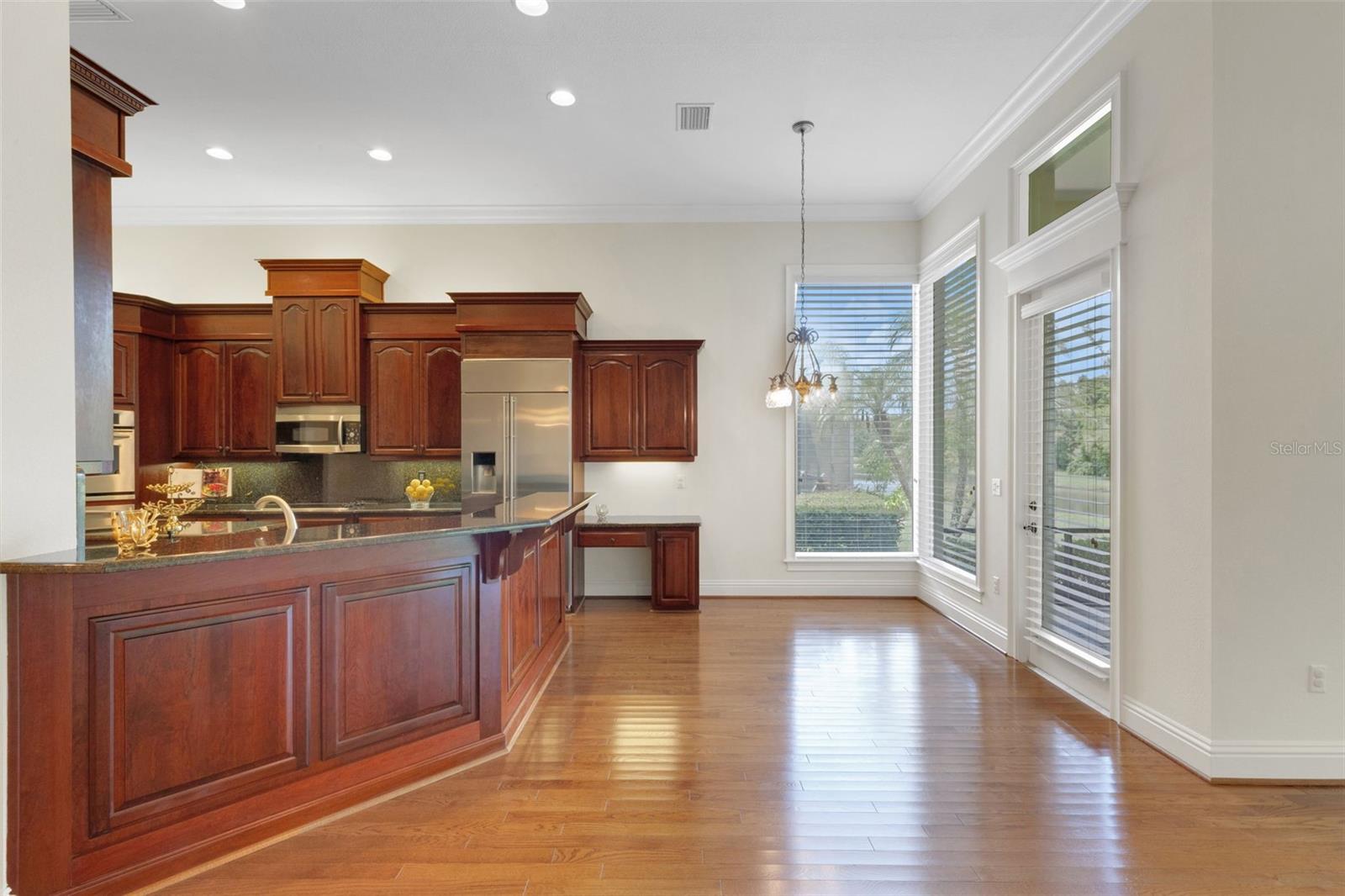 Image 17 of 63 For 2633 Bellerive Drive
