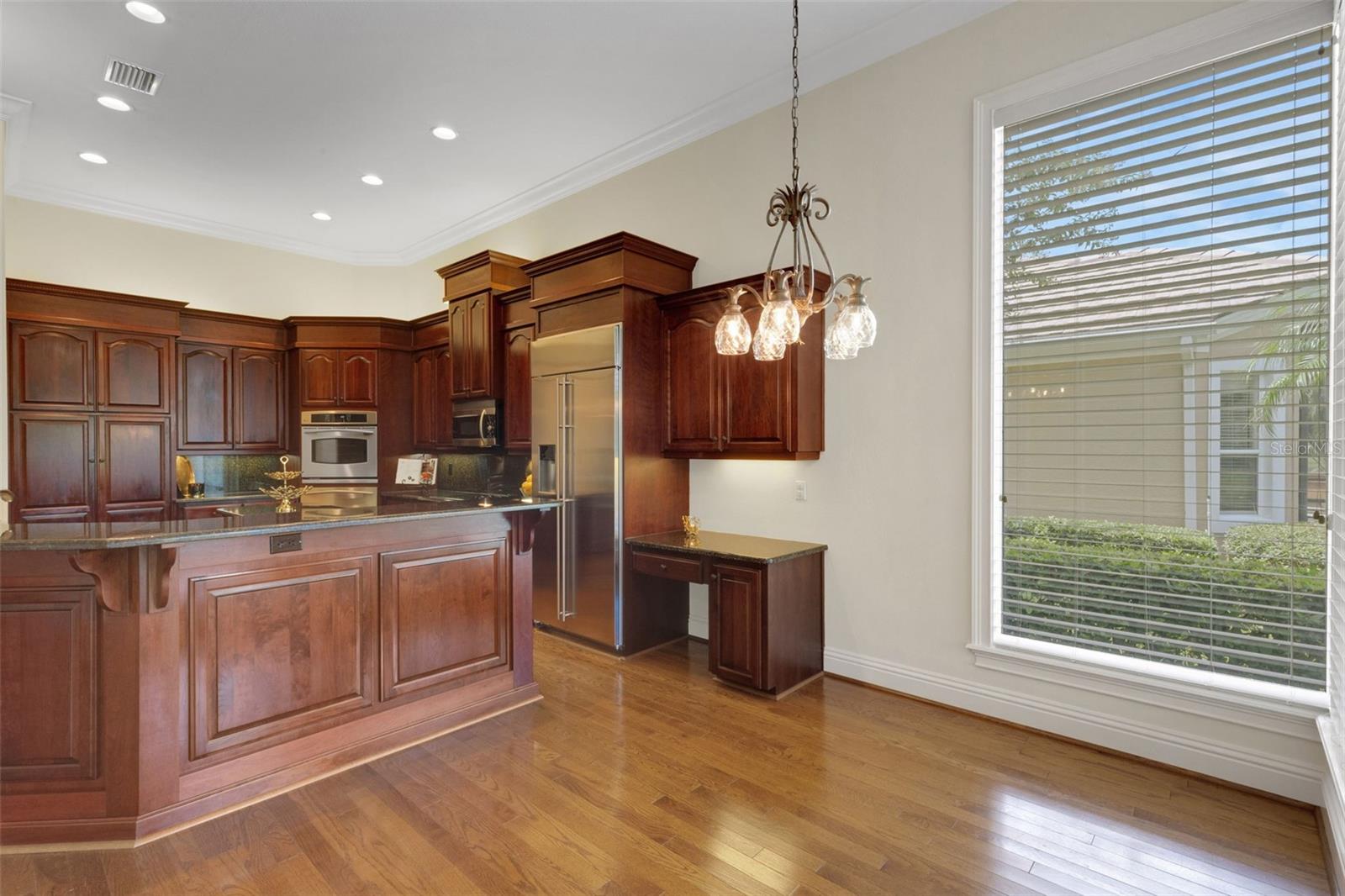Image 18 of 63 For 2633 Bellerive Drive
