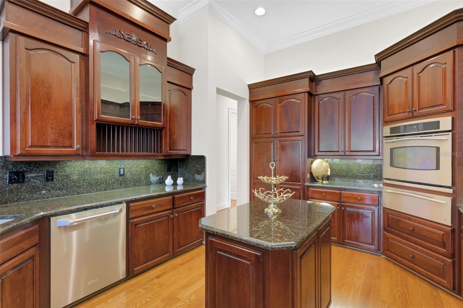 Image 23 of 63 For 2633 Bellerive Drive