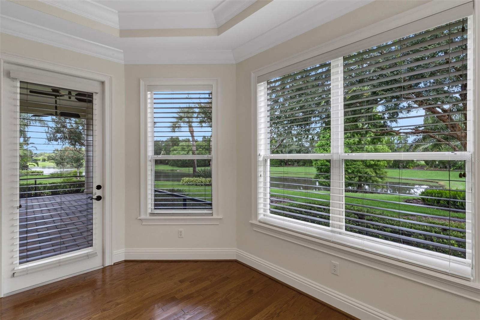 Image 32 of 63 For 2633 Bellerive Drive