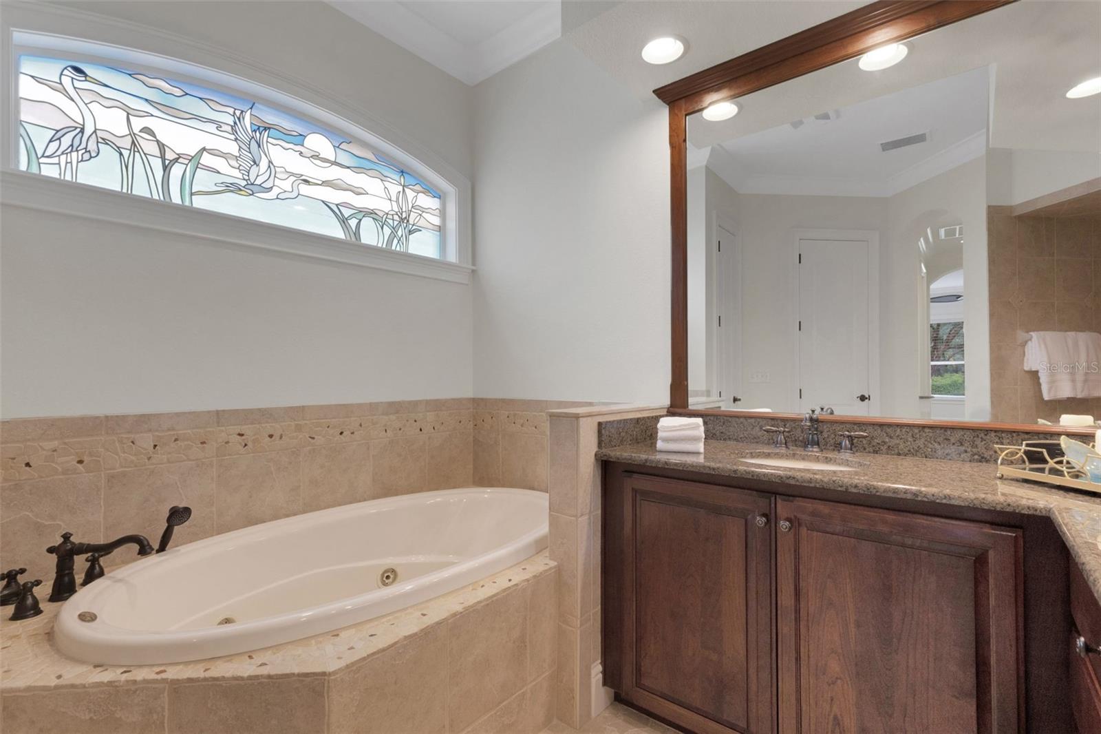 Image 34 of 63 For 2633 Bellerive Drive