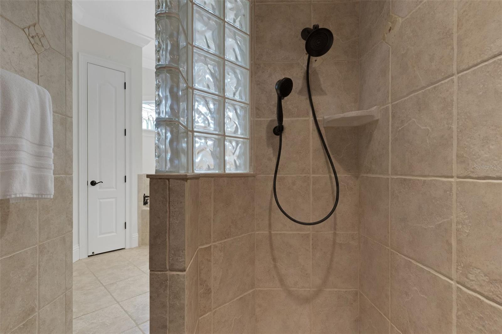 Image 36 of 63 For 2633 Bellerive Drive