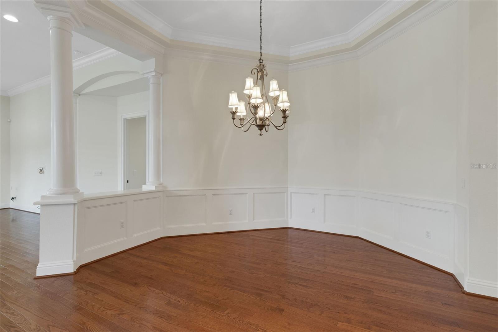 Image 9 of 63 For 2633 Bellerive Drive