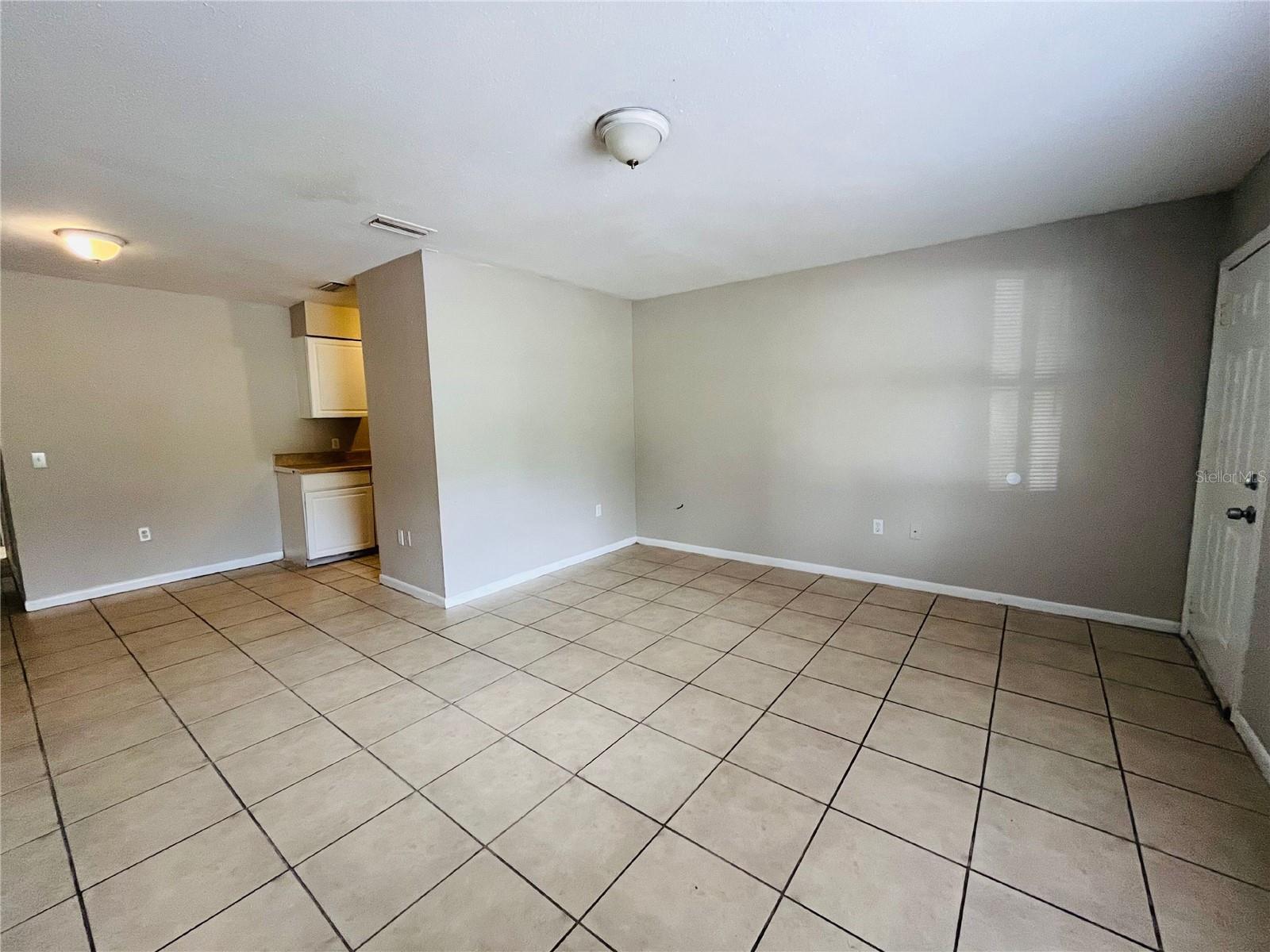 Image 2 of 15 For 1031 Crestview Avenue