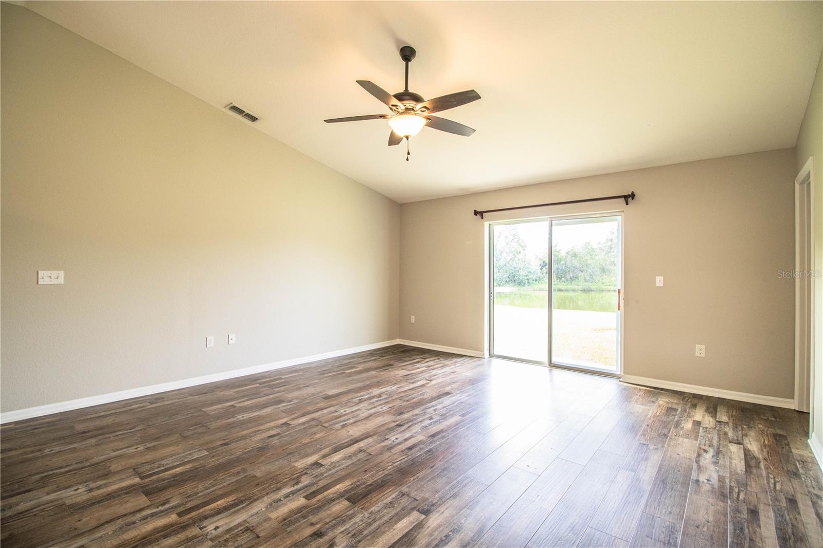 Image 16 of 51 For 2745 Stonewood Drive