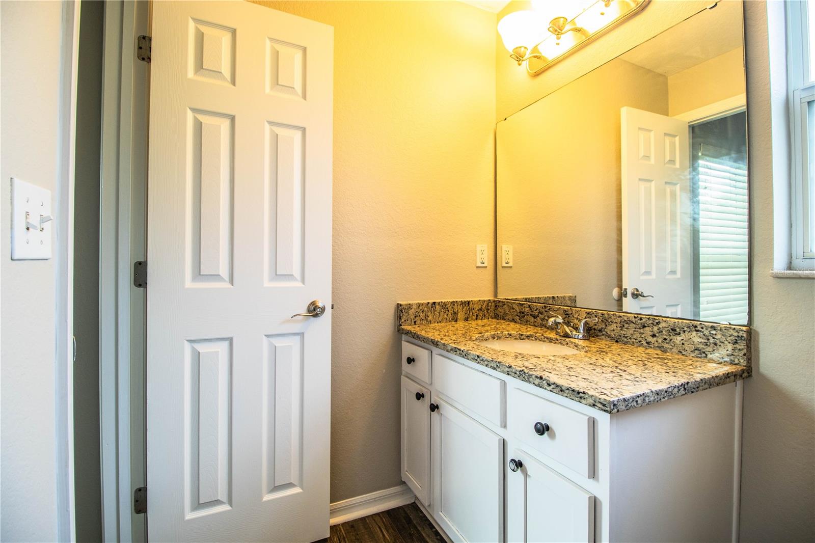 Image 22 of 51 For 2745 Stonewood Drive