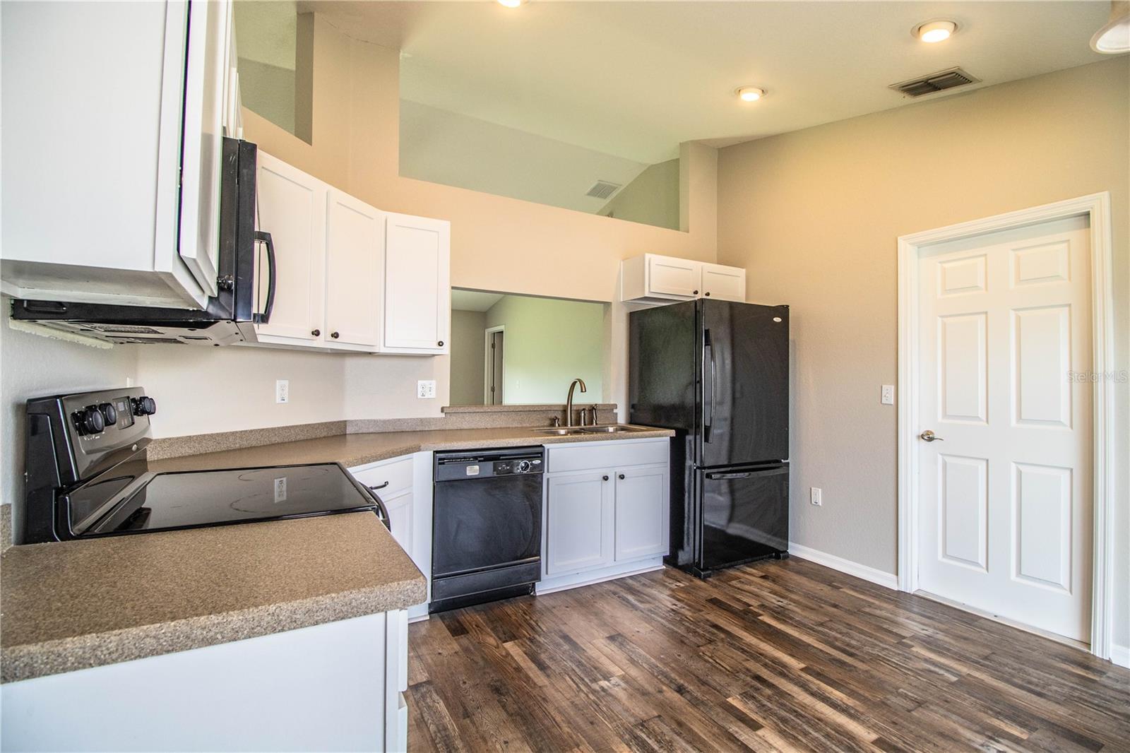 Image 8 of 51 For 2745 Stonewood Drive