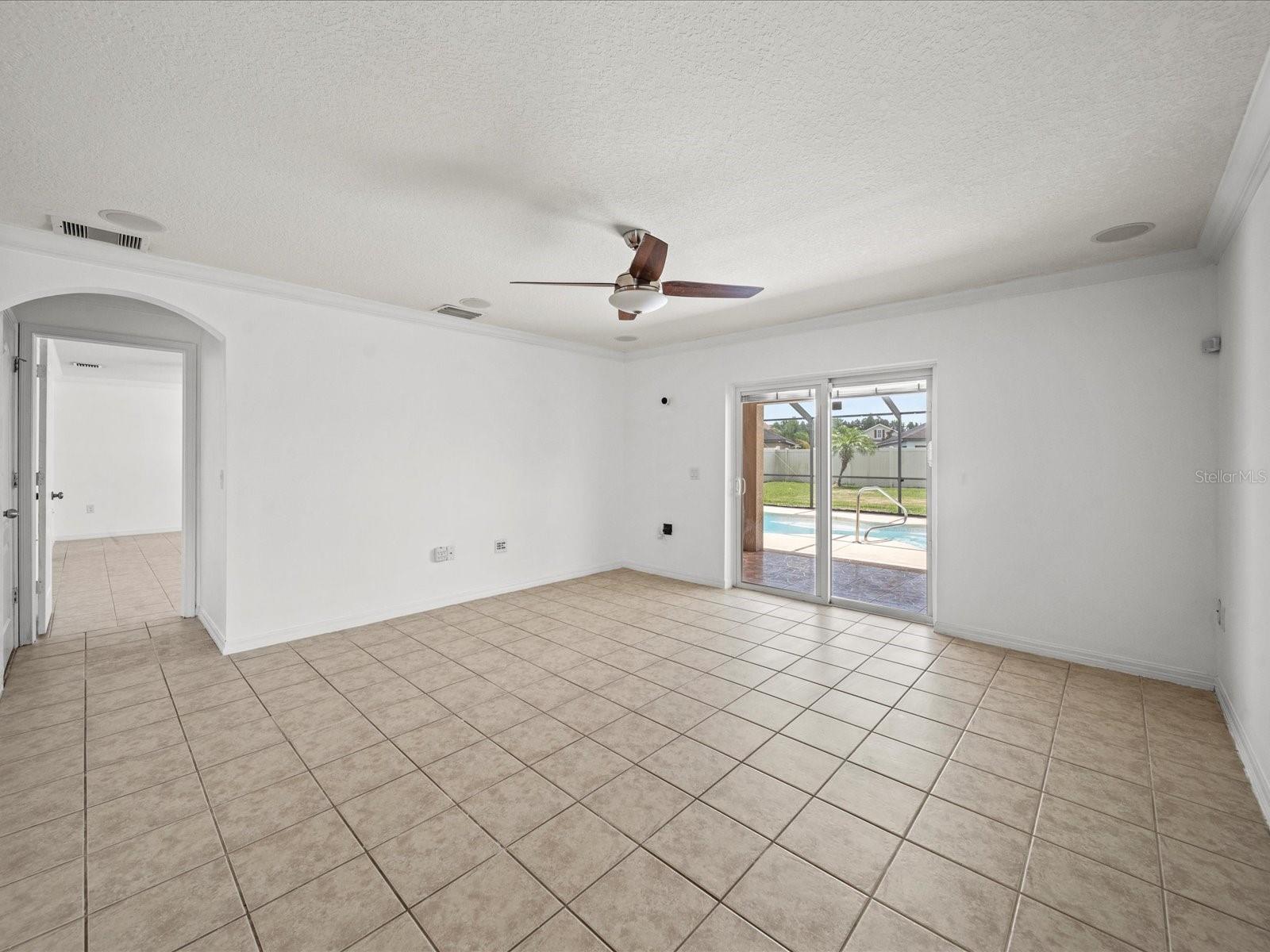 Image 20 of 60 For 5611 Aral Drive