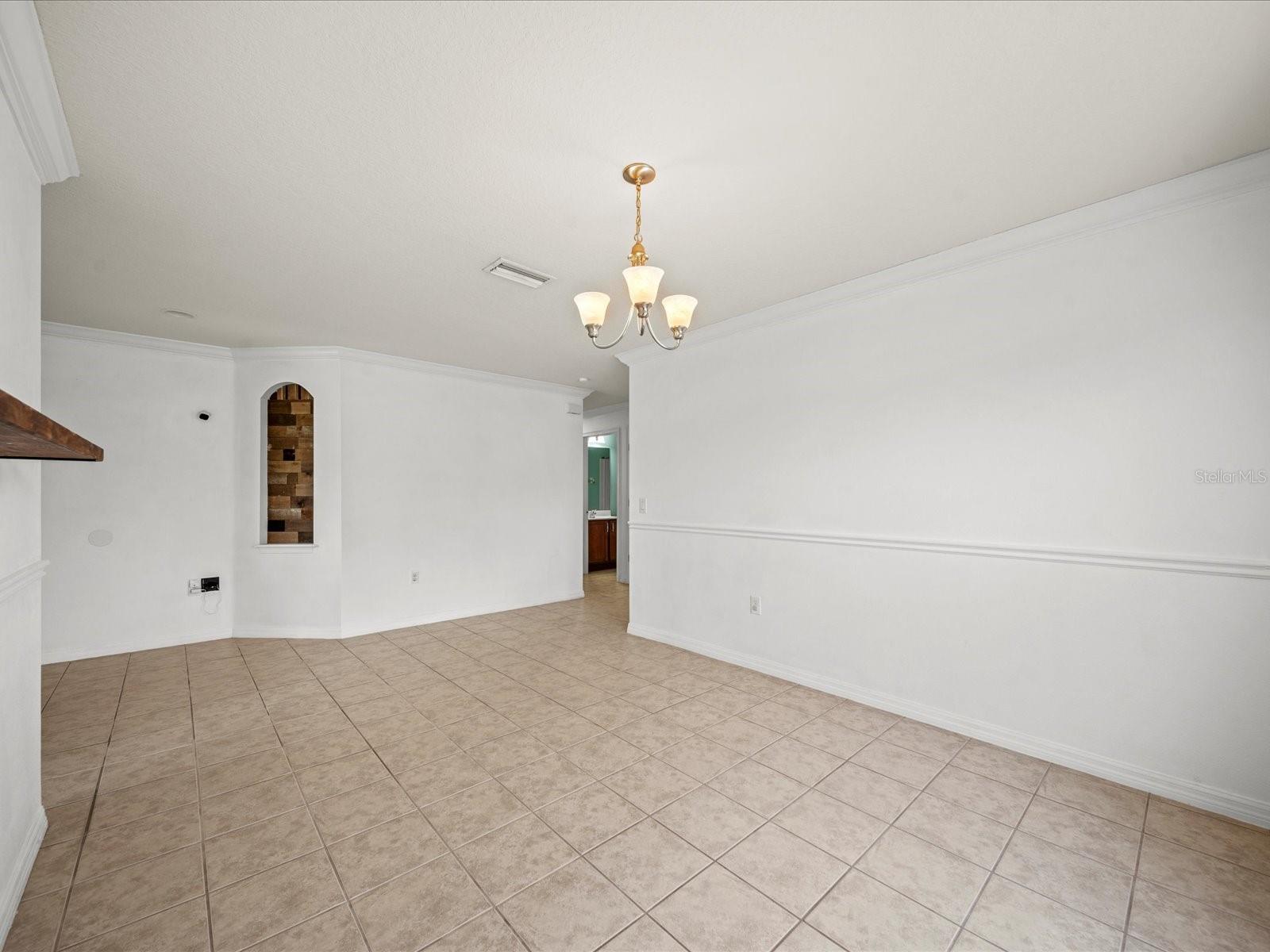 Image 41 of 60 For 5611 Aral Drive