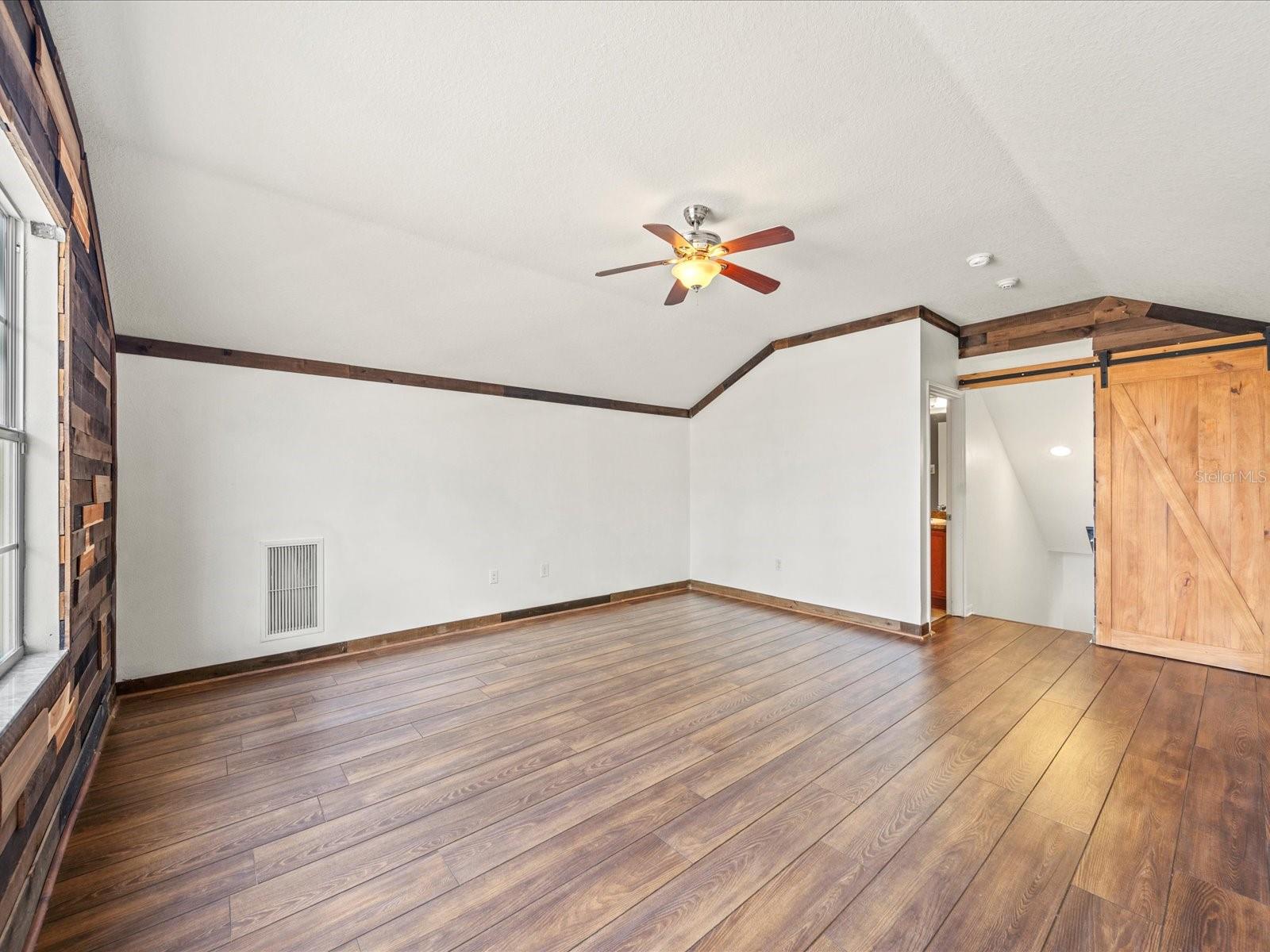 Image 44 of 60 For 5611 Aral Drive