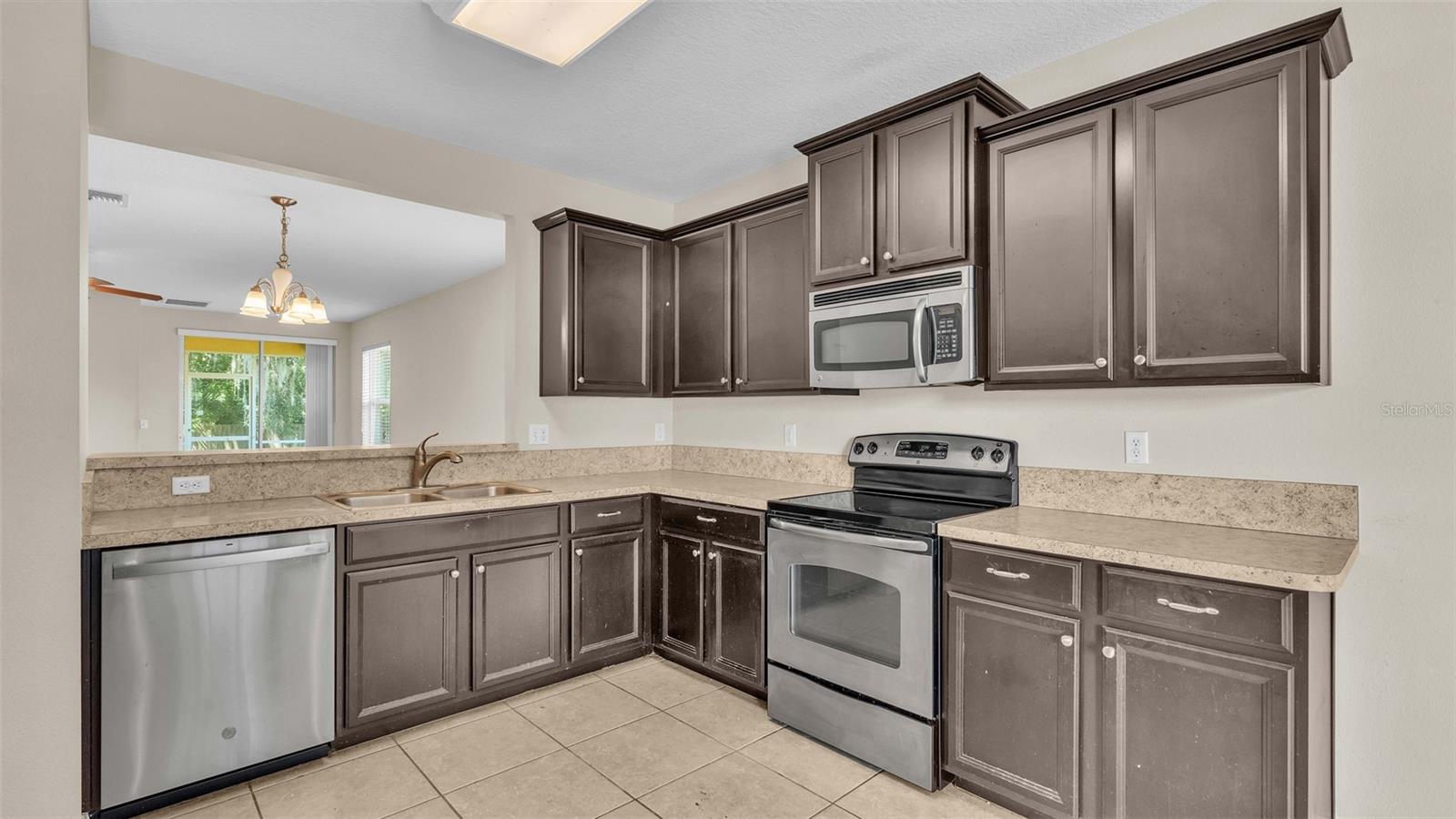 Image 8 of 32 For 6838 Glenbrook Drive