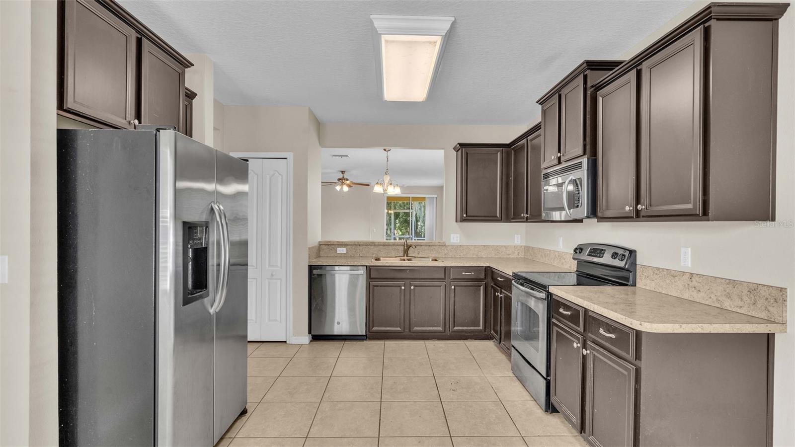 Image 9 of 32 For 6838 Glenbrook Drive