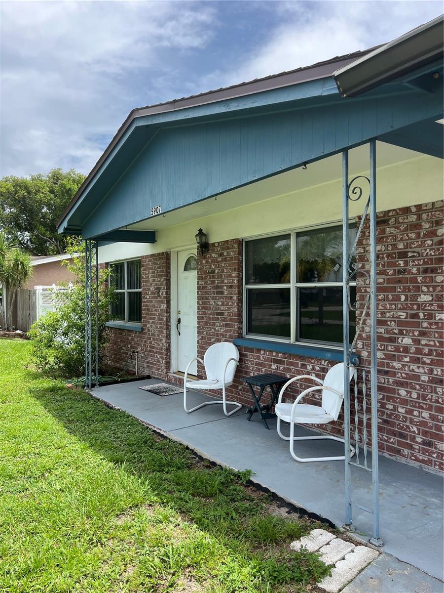 Image 3 of 32 For 5907 Sharon Lane