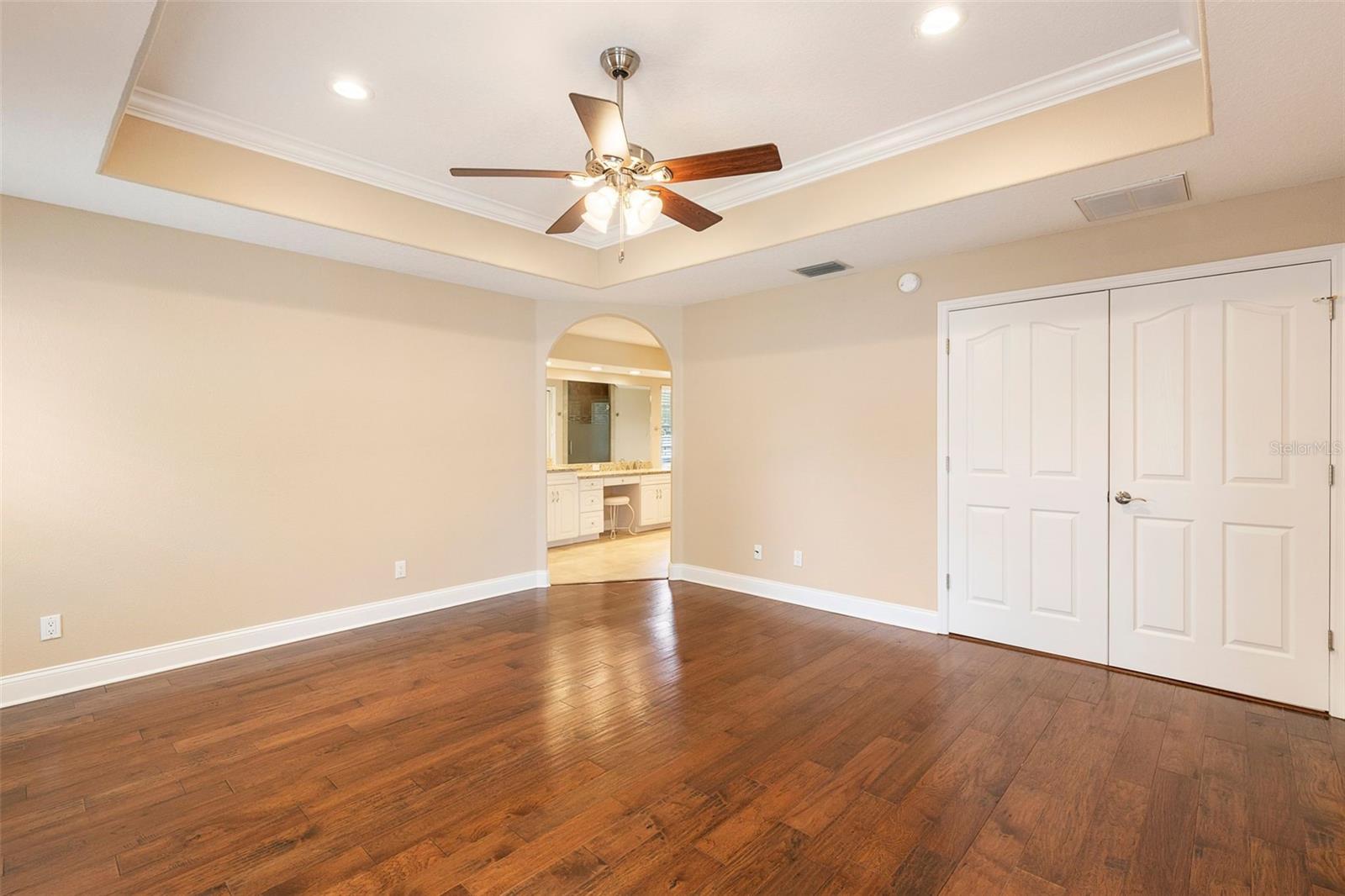 Image 17 of 43 For 5523 Highlands Vista Circle