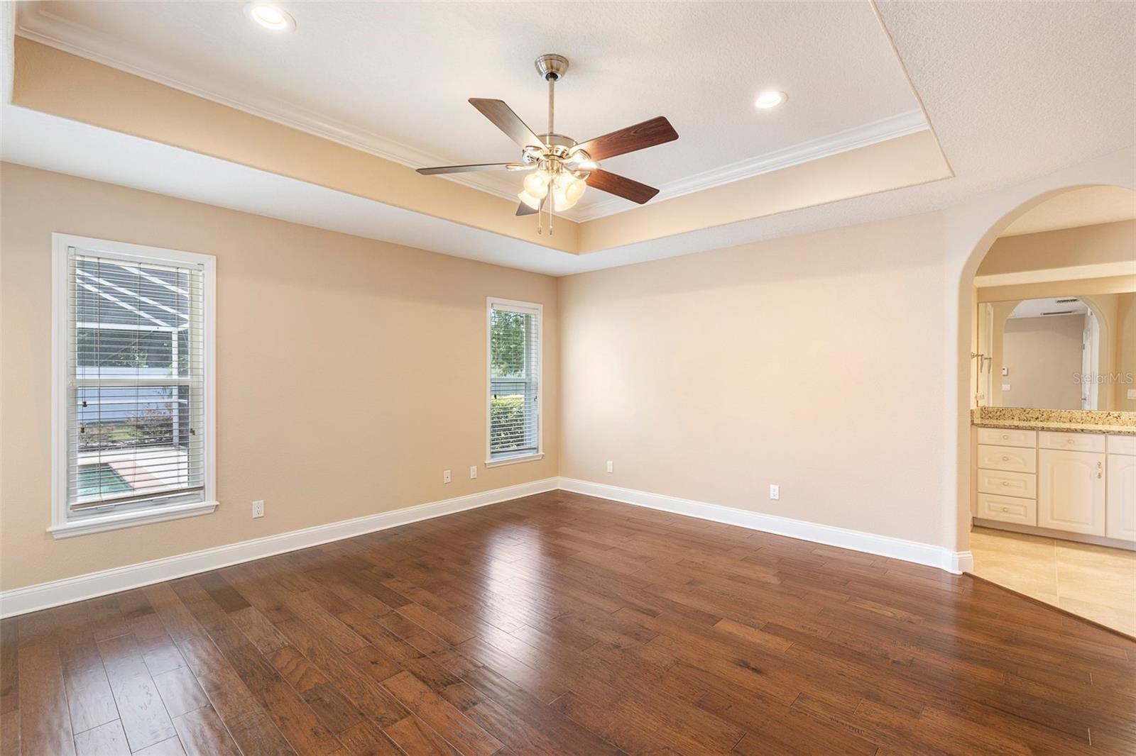Image 18 of 43 For 5523 Highlands Vista Circle