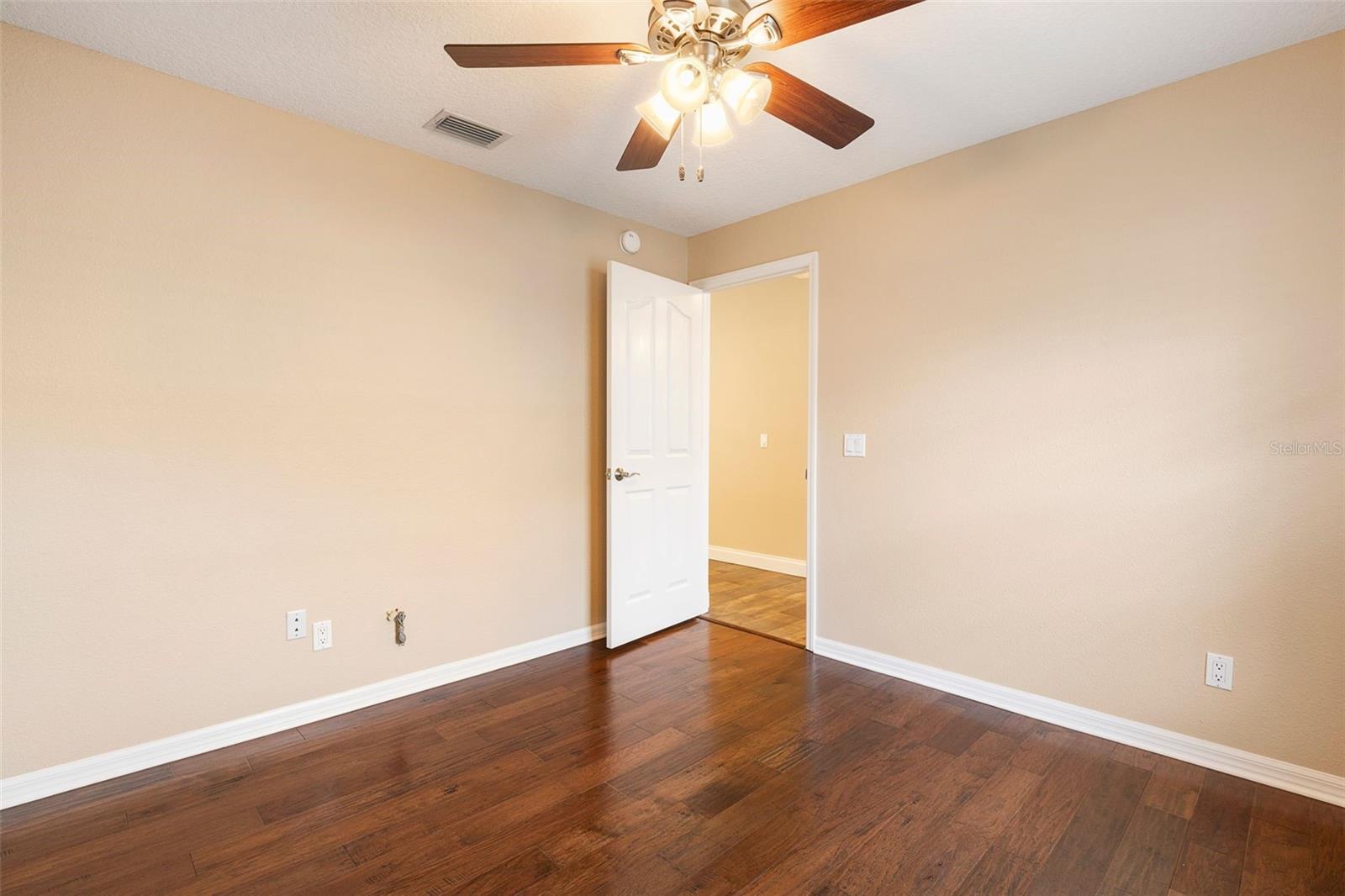 Image 24 of 43 For 5523 Highlands Vista Circle
