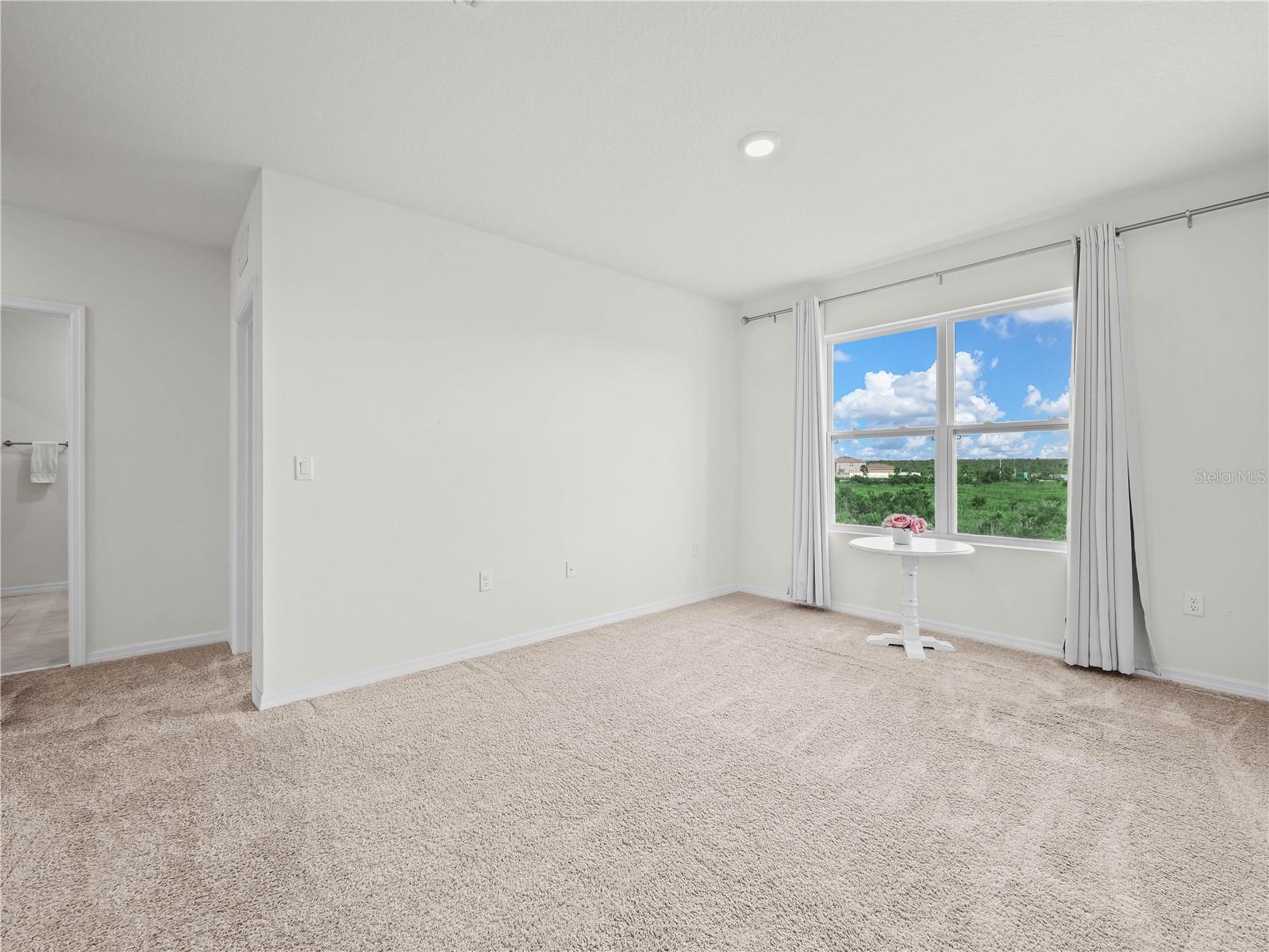 Image 19 of 37 For 2811 Grandbury Grove