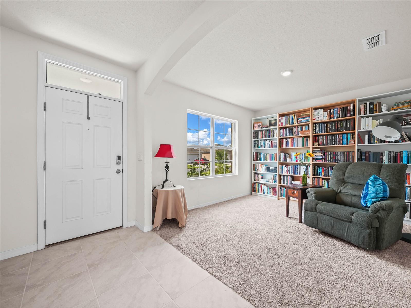 Image 4 of 37 For 2811 Grandbury Grove