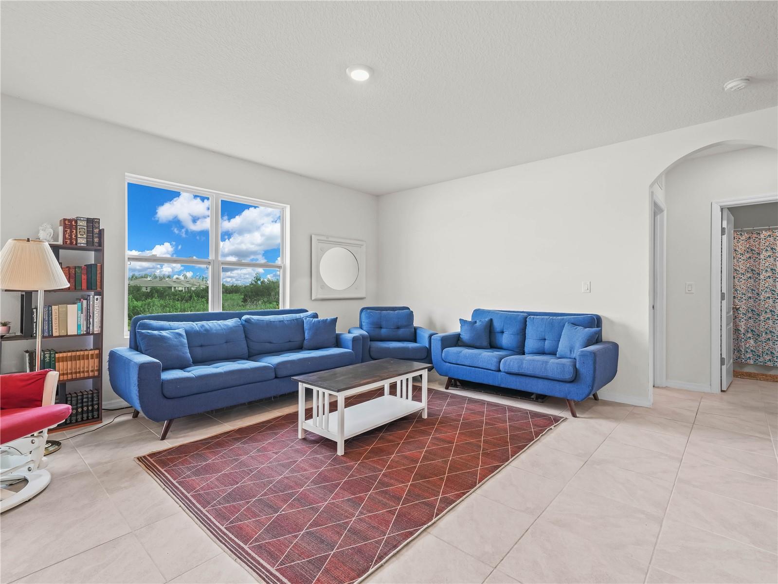 Image 6 of 37 For 2811 Grandbury Grove