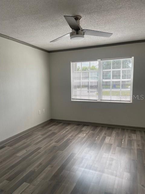 Image 22 of 27 For 1100 Lowry Avenue 33