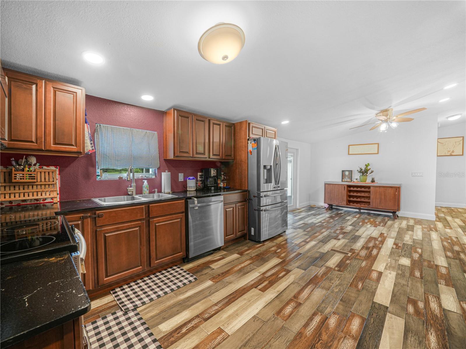 Image 11 of 39 For 2227 Bruton Road