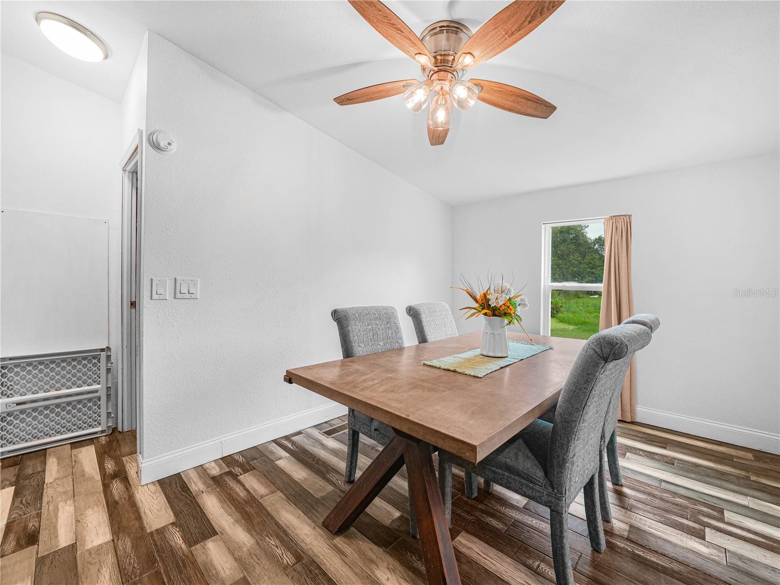Image 14 of 39 For 2227 Bruton Road