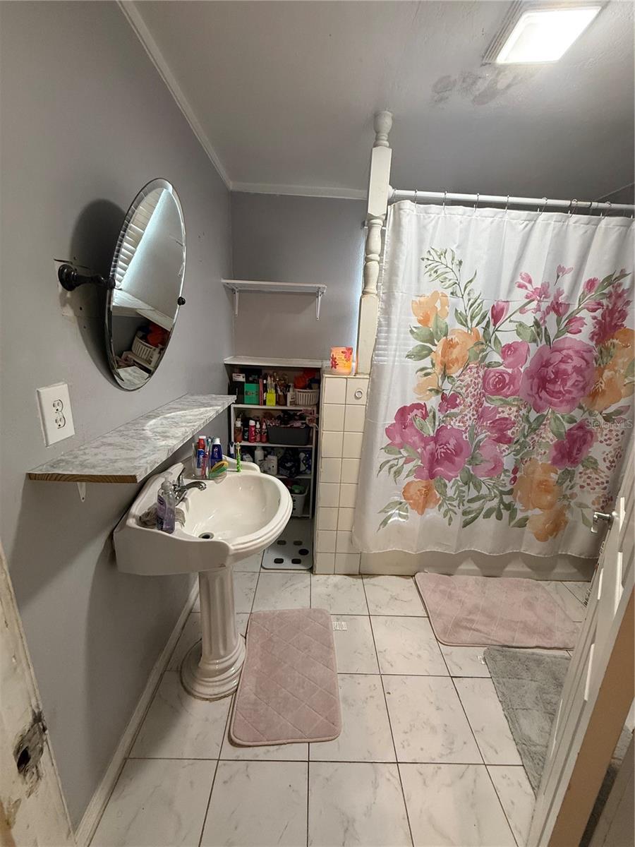 Image 15 of 18 For 608 Cleveland Avenue