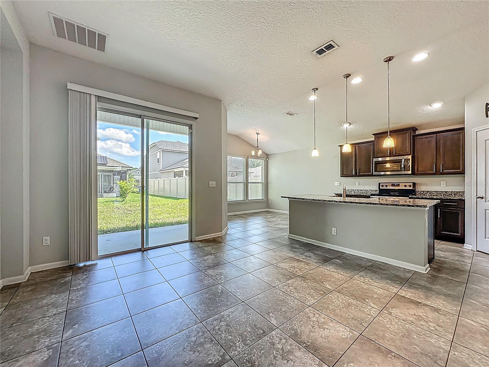 Image 19 of 29 For 12586 Itani Way