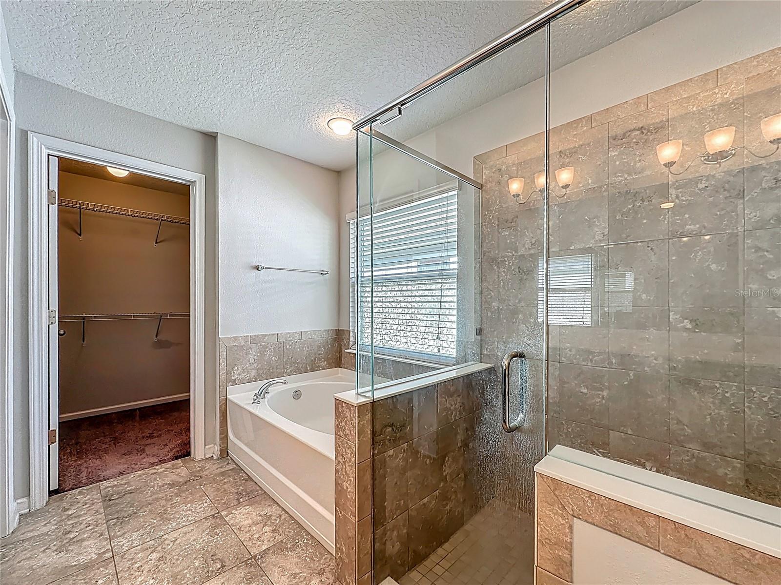 Image 24 of 29 For 12586 Itani Way