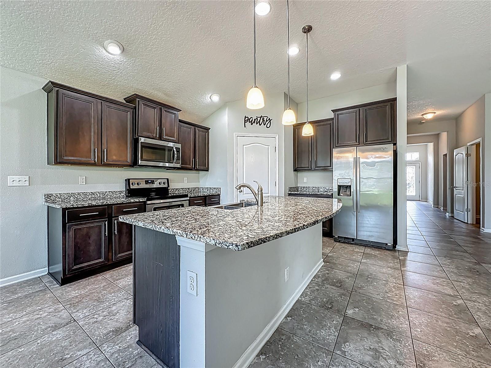 Image 8 of 29 For 12586 Itani Way