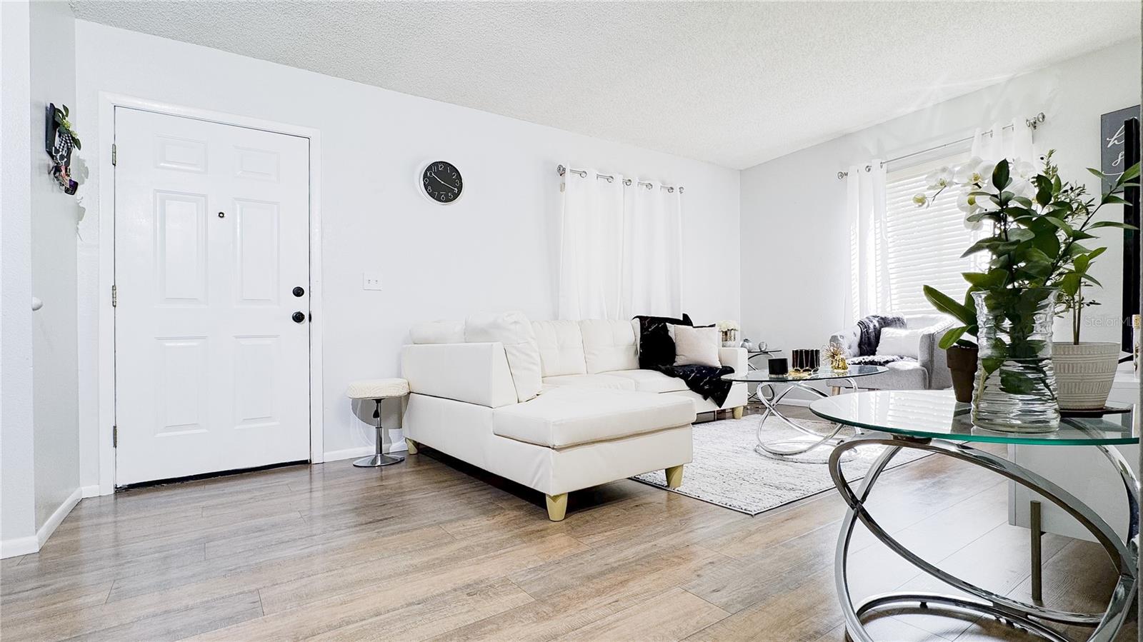 Image 3 of 17 For 2075 Isle Royale Court Se 163