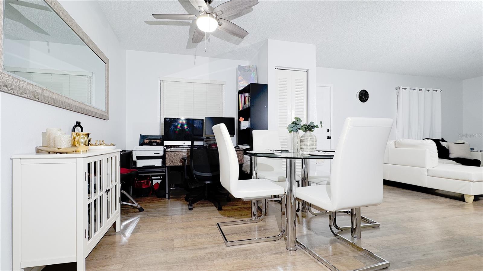 Image 6 of 17 For 2075 Isle Royale Court Se 163