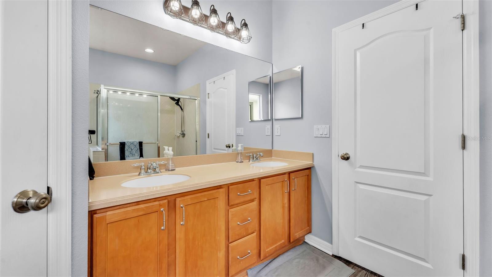 Image 19 of 39 For 2472 Tahoe Drive