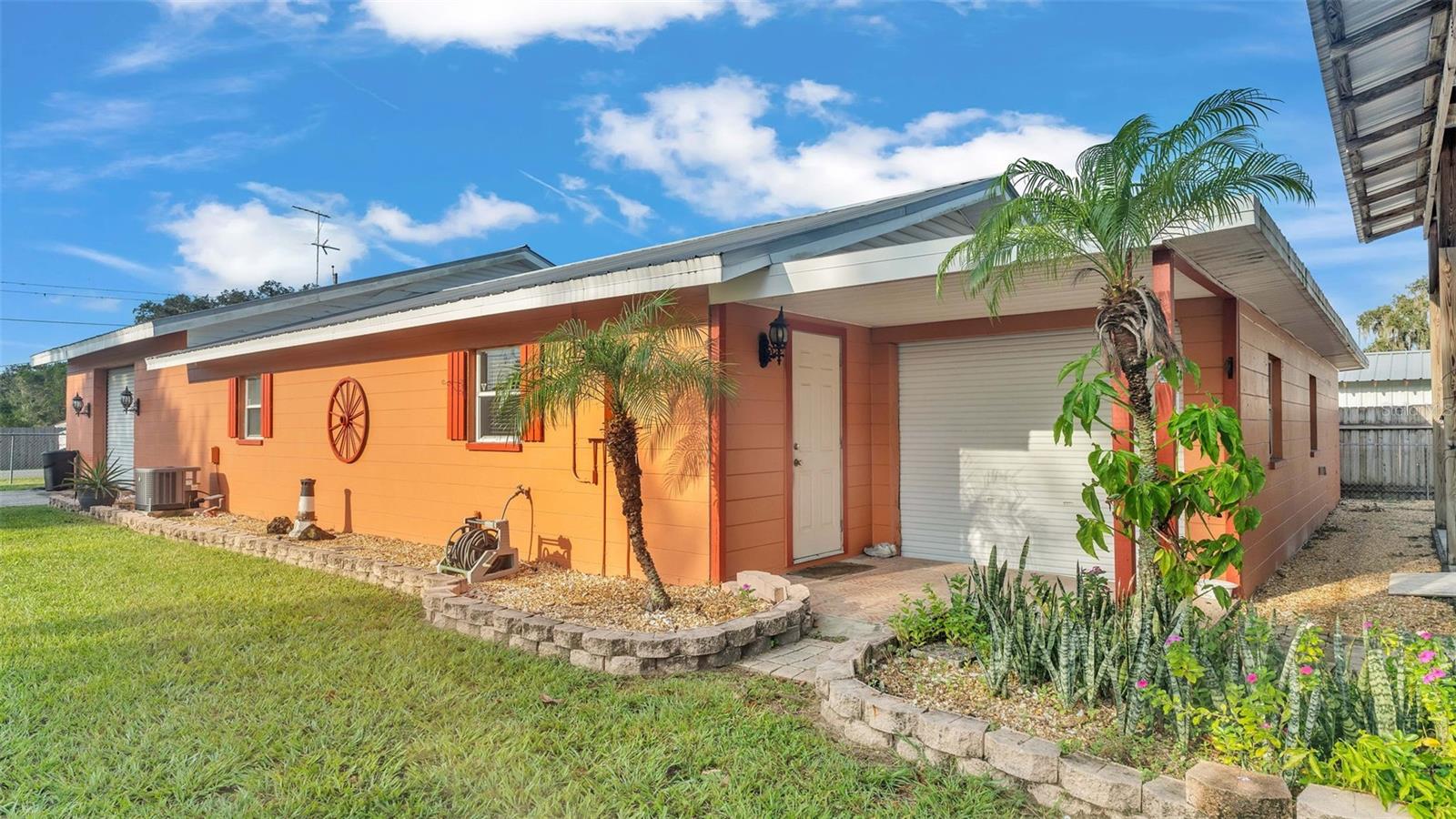 Image 32 of 40 For 4390 Sunnyside Drive
