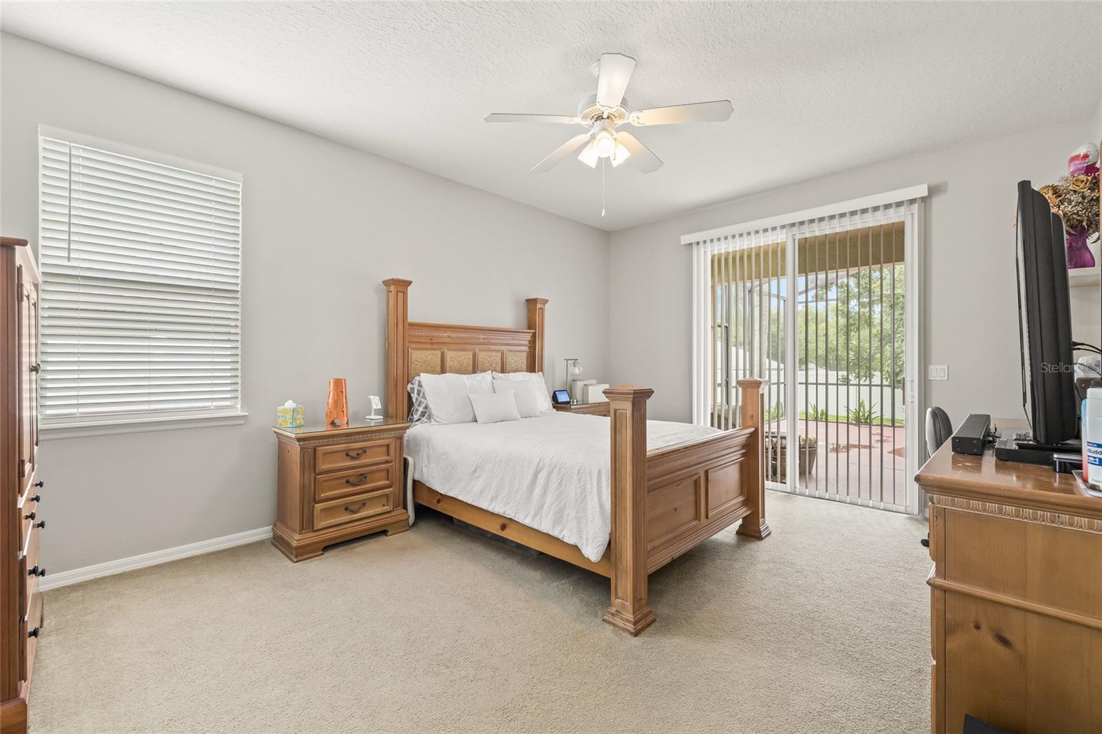 Image 11 of 32 For 144 Costa Loop Street