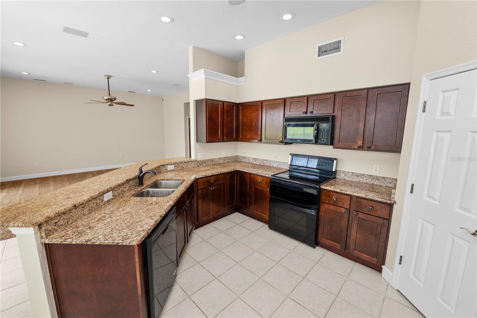 Image 18 of 69 For 2710 Huntington Hills Drive