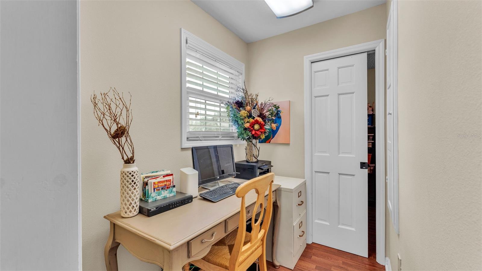 Image 30 of 90 For 512 Water Oak Court